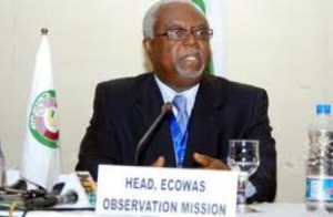 Ph:Dr - L’ancien président du gouvernement d’union nationale du Libéria, Pr Amos Sawyer,   a dirigé la mission d’observation de la Cedeao au Mali 