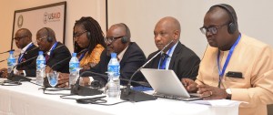 Ph/ DR-; (De g à D) Dr Eze General Sangare, Mme Genevieve Boco Najo, M. Diallo Agoha et M. Ebenezer Asiedu